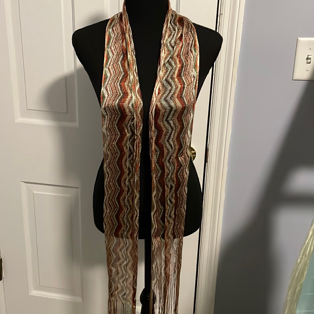 Sharp Scarf
